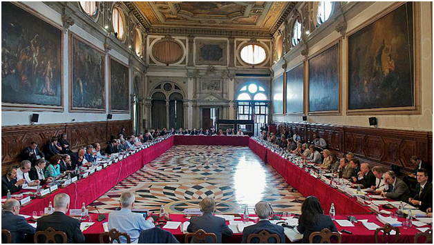 ПАСЕ просеет поправки в российскую конституцию через сито Венецианской комиссии