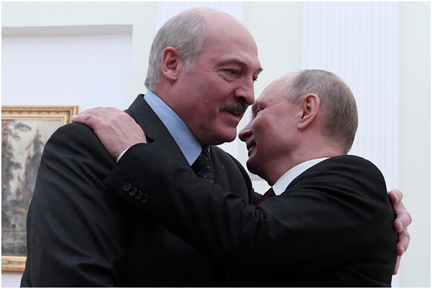 Куртуазный маньеризм Лукашенко и грубый мазохизм Кремля