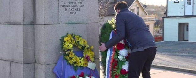 В Норвегии мэр города убрал венок России с памятника советским освободителям